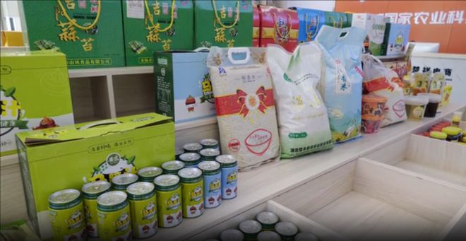 安陆：直播+电商赋能+邮路畅通“最后一公里”(图2)